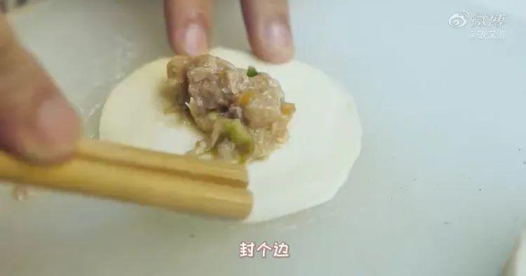 人可以吃猫粮吗?